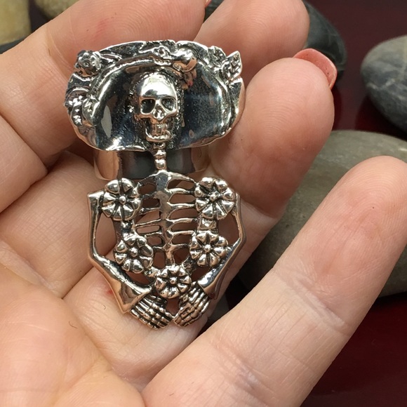 Jewelry - Large heavy sterling skeleton ring